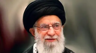 تمجید ویژه رهبر انقلاب از همسرشان در حضور پزشک: «خدا، عشق و همسر؛ هر سه یکی‌اند!»