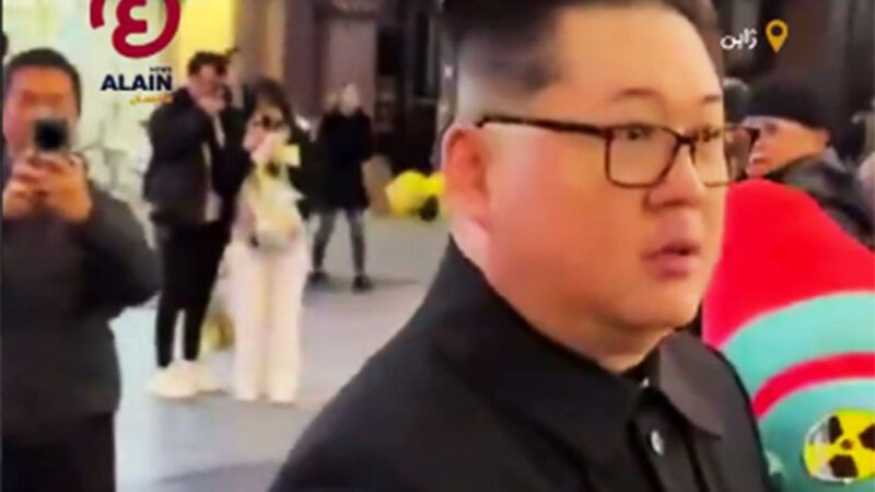 بدل کیم جونگ‌اون در خیابان‌های ژاپن با موشک هسته‌ای؛ استقبال غیرمنتظره مردم!