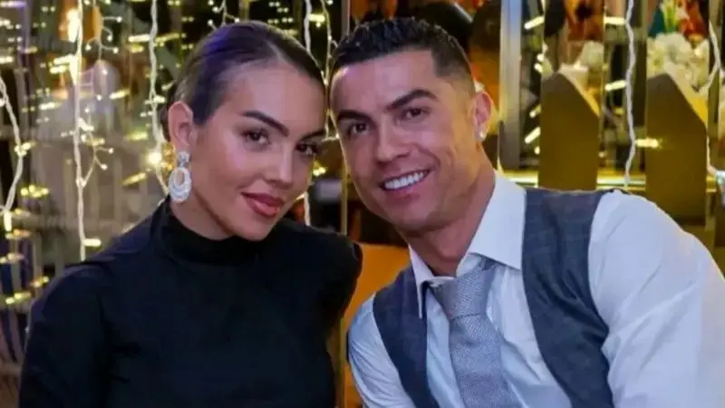 جورجینا رودریگز روی جلد ووگ اسپانیا درخشید؛ راز موفقیت نامزد رونالدو چیست؟