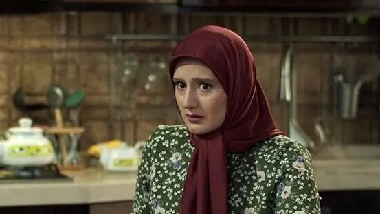 ازدواج زهره ساداتی بازیگر «لحظه گرگ و میش» با آرایش حیرت‌انگیز در دنیای واقعی! +عکس