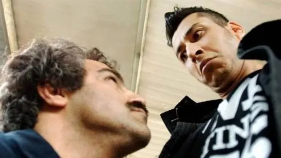 فیلم/ دعوای خنده دار محسن تنابنده و بهرام افشاری در پشت صحنه سریال پایتخت