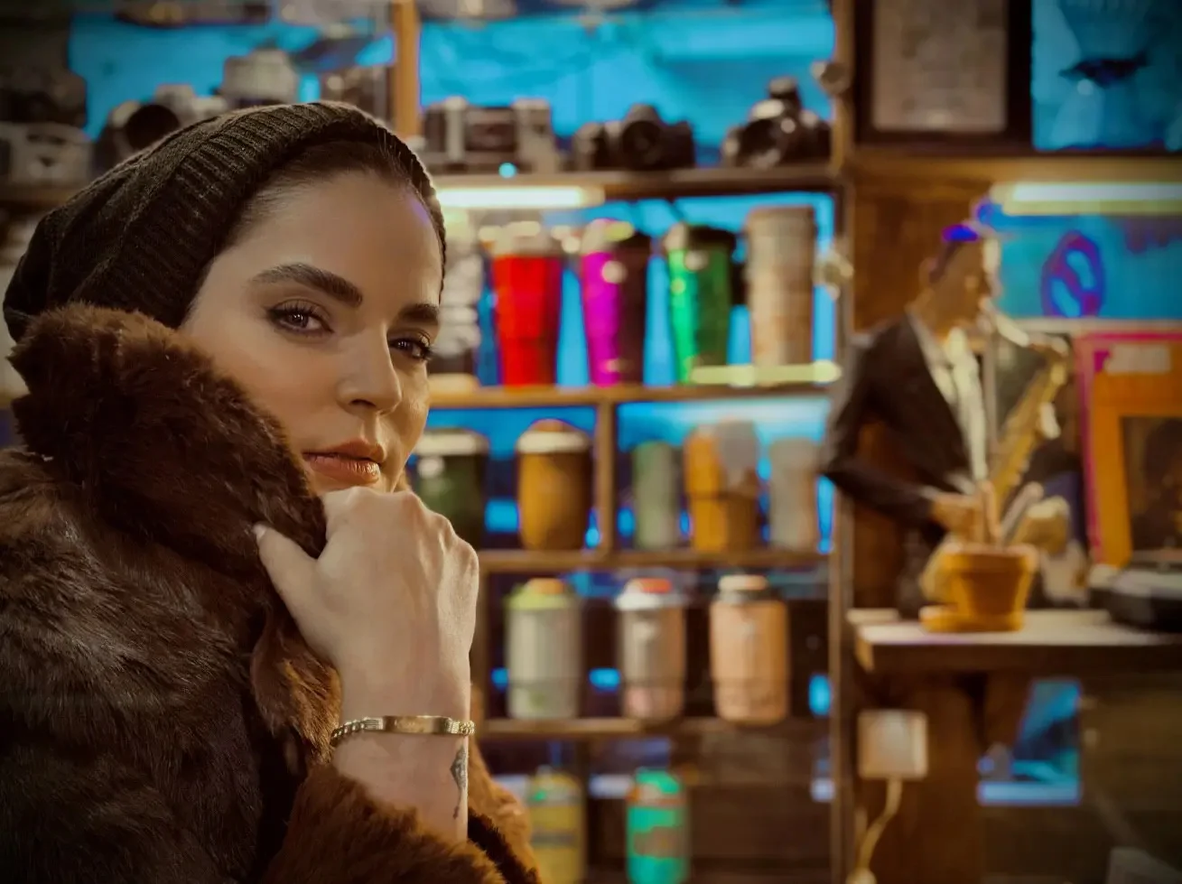 سپیده خداوردی در خیابان‌های نیویورک؛ سفری عجیب به گذشته با «گلرخ» سریال فراموش‌شده!