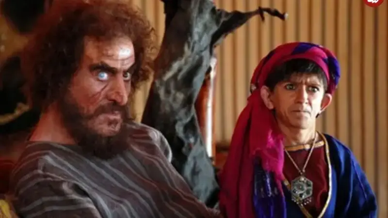 تصویری نادر از غلام بچه شرحبیل پس از 16 سال در کنار مادر و برادرش؛ سفر در زمان واقعی!