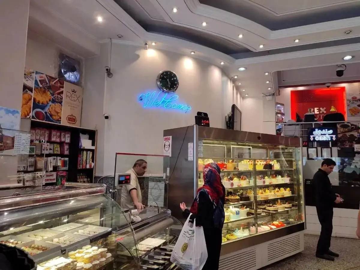 پلمب کارگاه شیرینی‌پزی به دلیل استفاده از رنگ مصنوعی غیرمجاز