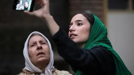 شیرین یزدان‌بخش، بازیگر درخشان سینما، در سکوت و بدون اطلاع مراسم وداع برگزار شد!