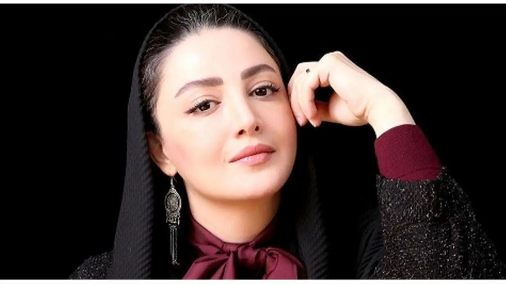 عکس ها / نگاهی به چیدمان و  دکوراسیون ترسناک و خلاقانه خانه شیلا خداداد و شوهر ثروتمندش / از ارواح پنهان آینه ای تا مبلمان مبلمان سلطنتی شیک و …