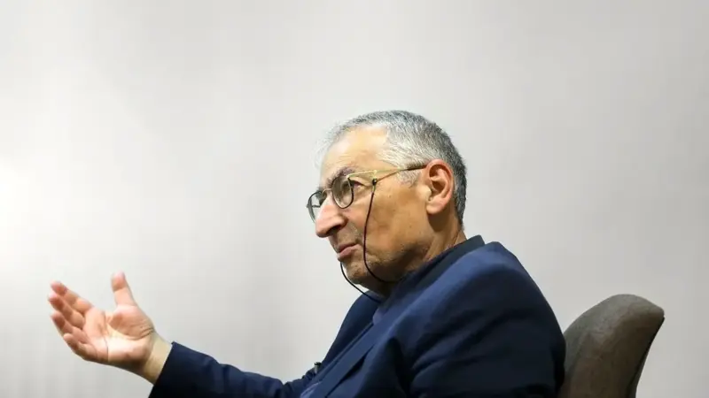 زیباکلام هشدار داد: شاهراه ثروتمند شدن در ایران ربطی به نوآوری ندارد!