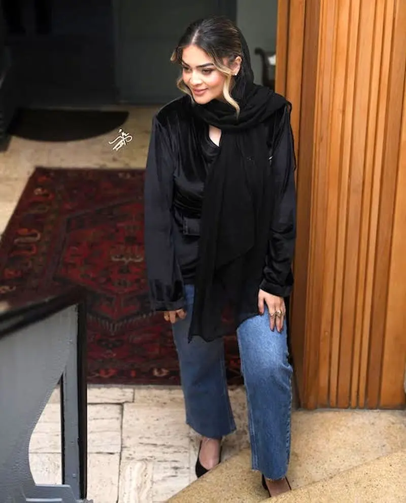 عارفه معماریان پس از ۵ سال، با استایل جذاب و متفاوت همه را متحیر کرد!
