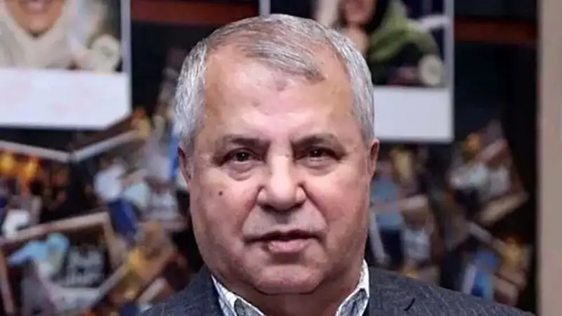 علی پروین در شب یلدا با فال حافظی که همه را مسحور کرد، ماه مجلس شد!