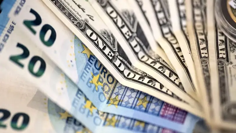 قیمت دلار امروز شنبه 22 آذرماه