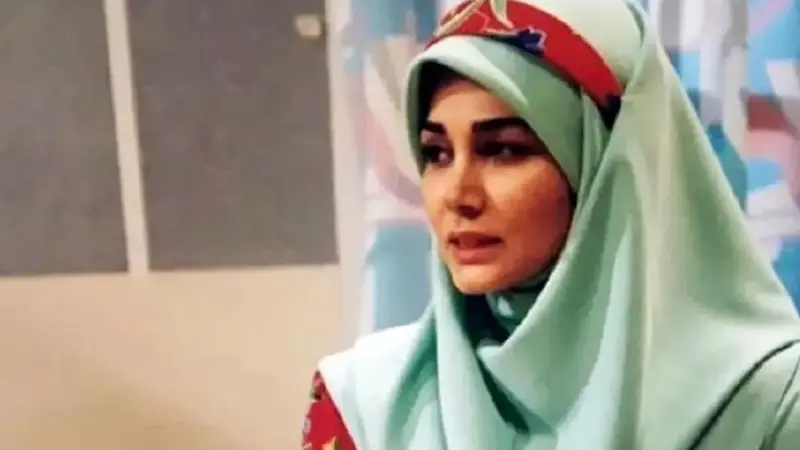 عکس| سفر در زمان؛ «لادن رضاجویی» مجری برنامه کودک در دوران کودکی؛ دهه 50
