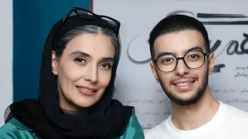 پسر لیلا زارع با استایلی متفاوت و جسورانه در کنار مادرش؛ راز تغییر جنسیت و هنر نسل جدید خانواده زارع