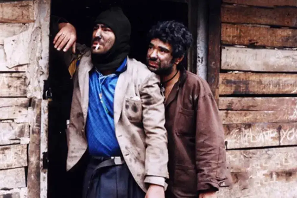 رقص شاد محسن تنابنده در خیابان؛ لحظه‌ای که حال همه را خوب کرد!