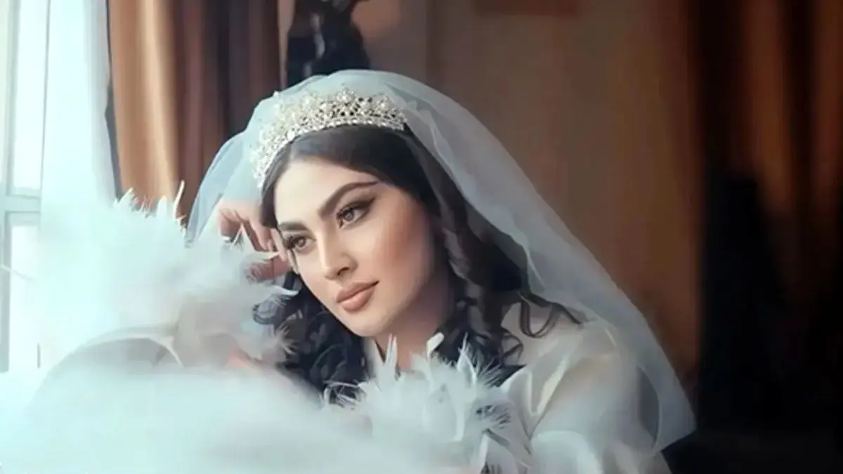 خواستگار سمج در چیدمانه با آواز ویژه دل مریم مومن را برد!