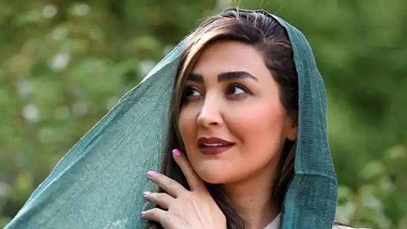 مریم معصومی با تاج عجیبش قدرت زنان در دل تاریکی را نمایش داد! / خانم بازیگر سریال سه دونگ سه دونگ ملکه تاریکی شد!