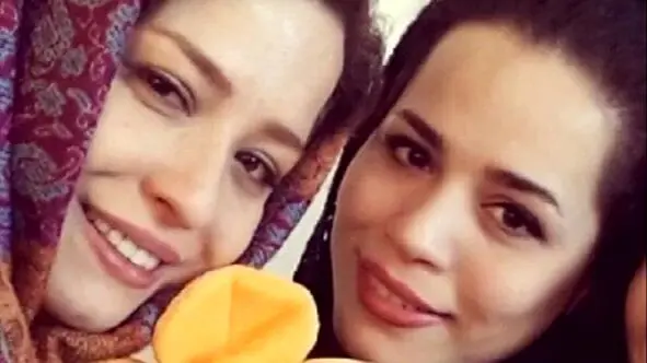 عکس/ نگاهی به چیدمان جذاب و زیبای حیاط باصفا و دلباز ملیکا، خواهر مهراوه شریفی نیا/ زیبا، شیک و آرامبخش