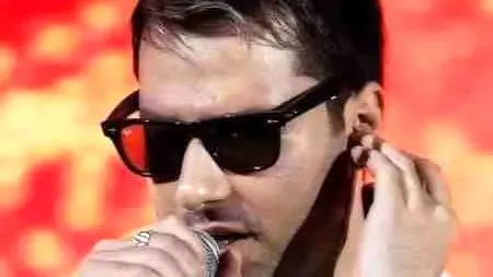 دانلود آهنگ مهدی احمدوند ( ورژن هوش مصنوعی ) به نام عشق پرونده تا ابد باز