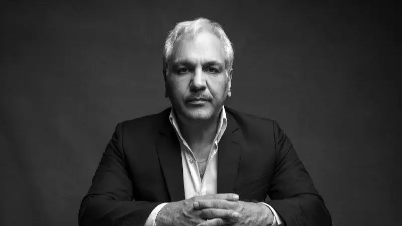 فیلم/ صحبت های تامل برانگیز مهران مدیری کارگردان شش ماهه: کاش بچه‌هامون از بچگی استعدادیابی میشدن/ ما همه چی خوندیم ولی هیچی یادمون نیس فقط سواد داریم!