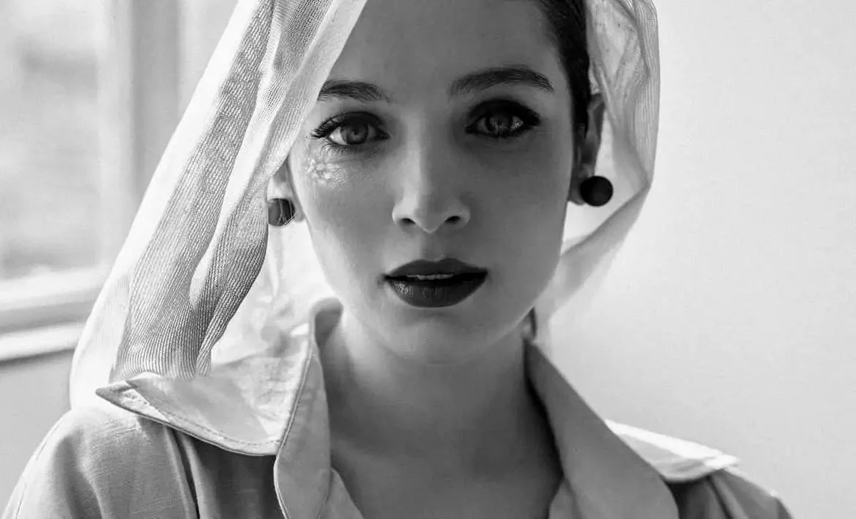 نگاهی به چیدمان شگفت‌انگیز خانه مهسا حجازی شیرین سریال تاسیان