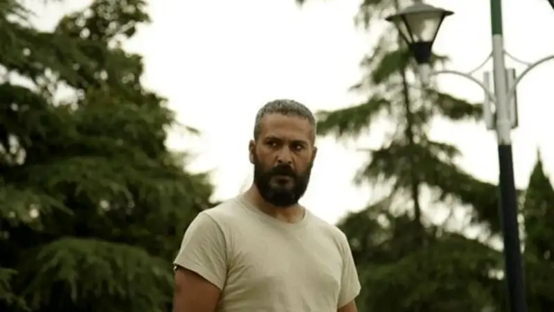 میلاد کی مرام در آغوش مادرش / شباهت عجیب میلاد به مادر