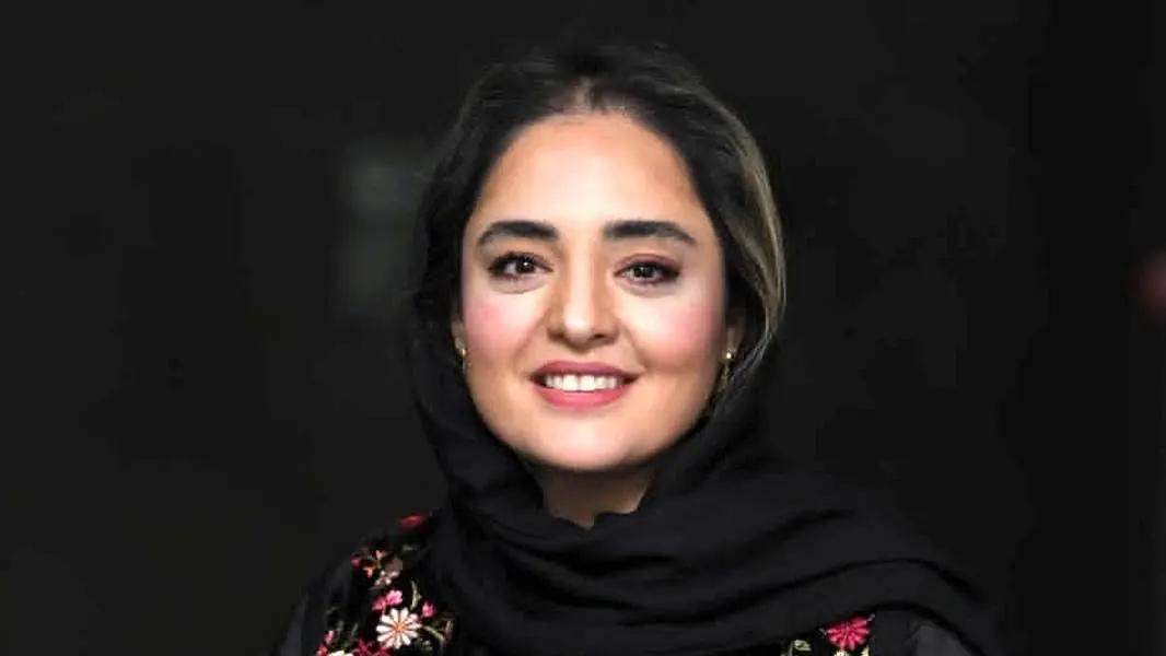استایل‌های شگفت‌انگیز نرگس محمدی و همسرش در پشت صحنه تئاتر باران اسیدی؛ نگاه همه به آنها دوخته شد!