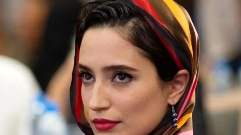 قاب امروز | استایل جنجالی و پرحاشیه رامبد جوان و نگار جواهریان در کانادا