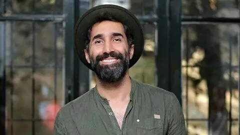 هادی کاظمی در برنامه پامپ: انتقام بی‌رحمانه از شوخی‌های امیرحسین قیاسی!