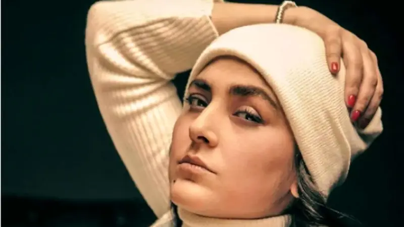 استایل جین هدی زین العابدین در جشنواره بین‌المللی شیراز همه را شوکه کرد