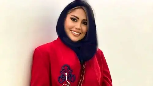 (عکس) خلاقیت جالب و عاشقانه پریا پرتوی‌فر، همسر بابک جهانبخش برای سالگرد ازدواجشان / چه کیک خوشگلی …