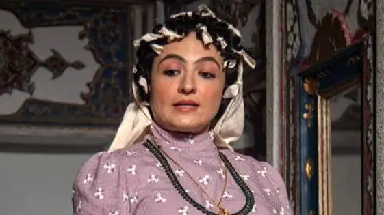 چیدمان لاکچری سفره هفت سین گلاره عباسی که همه را مات کرد!