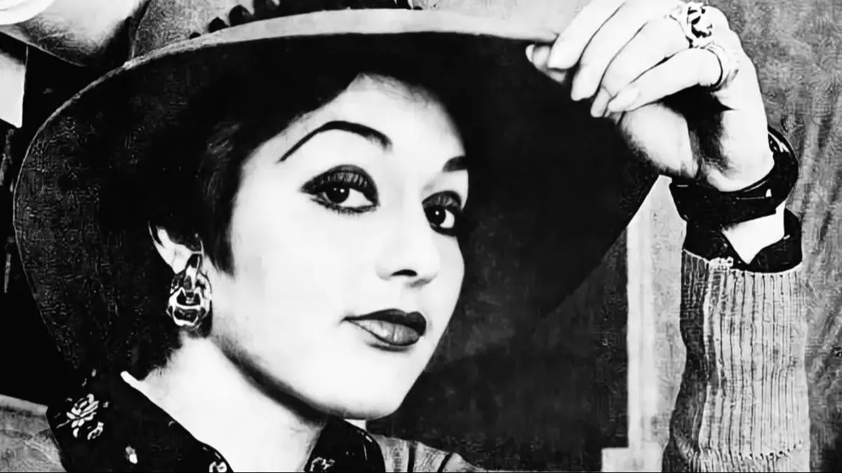 گوگوش در ۷۵ سالگی با سلفی نادر و متفاوت همه را شگفت‌زده کرد!