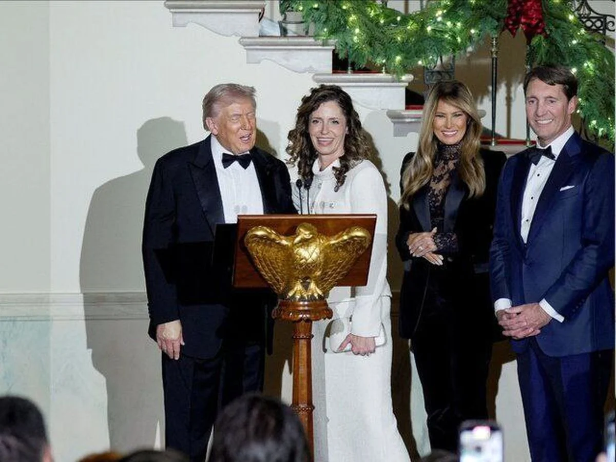 کاخ سفید در بیانیه‌ای عجیب درباره بانداژ مرموز دست ترامپ چه گفت؟