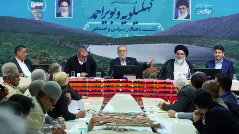 پزشکیان: هرگز در صف مقابله با مردم نخواهم ایستاد؛ پشت تریبون فقط سند معتبر می‌خواهم!