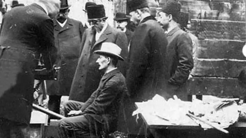 مظفرالدین شاه؛ اولین فیلمساز تاریخ ایران که سینما را به کشور آورد!