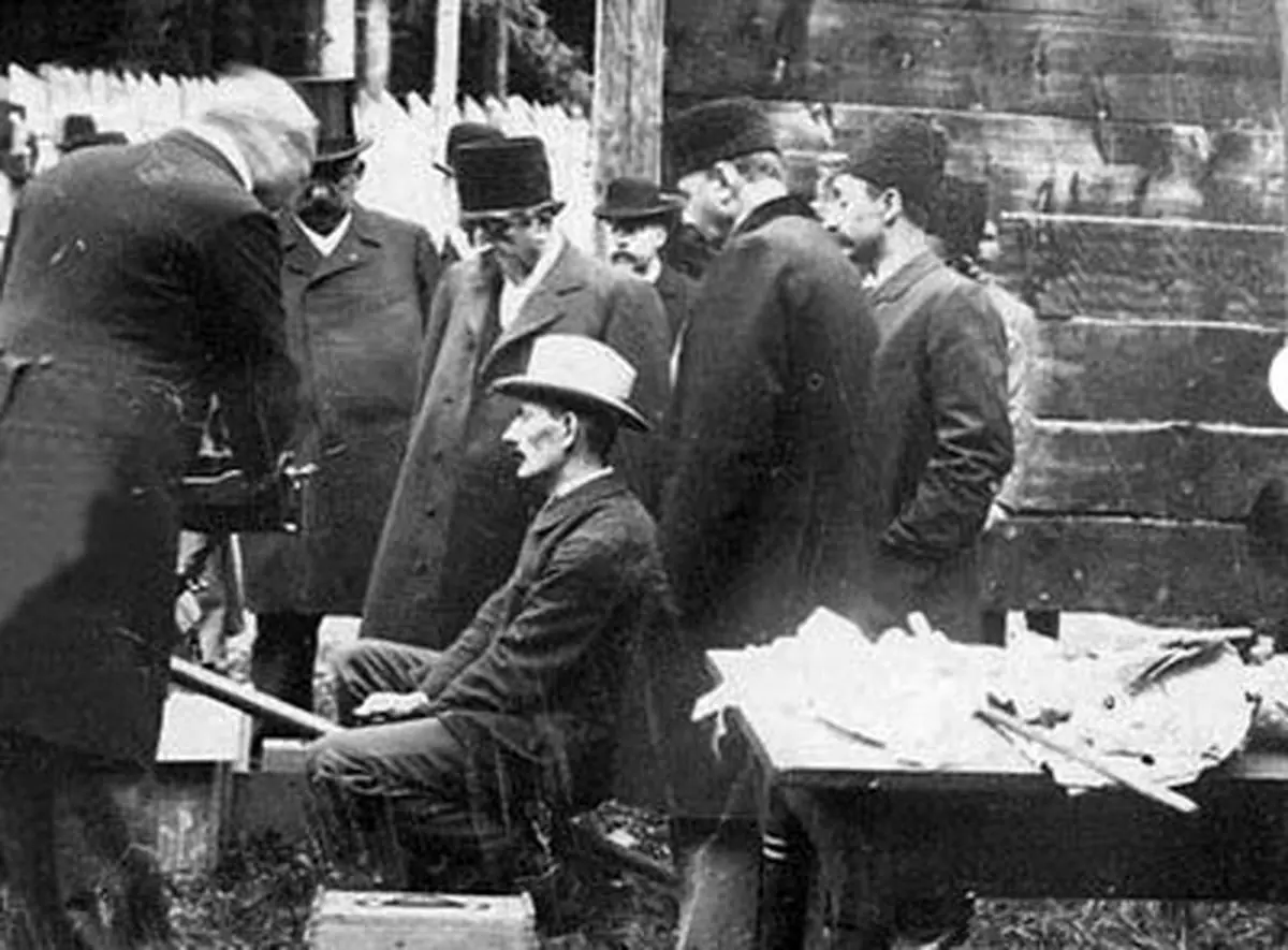 مظفرالدین شاه؛ اولین فیلمساز تاریخ ایران که سینما را به کشور آورد!