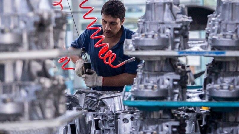 ورود غیرمنتظره قطعه‌سازان خودرو به بازار آجیل؛ آشفتگی در بازار خشکبار به خاطر خریدهای نجومی!