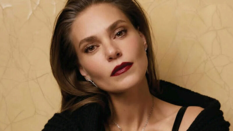 آصلی انور در ژاپن با استایلی ساده و زمستانی؛ راز جذابیت بازیگر «عروس استانبول» چیست؟