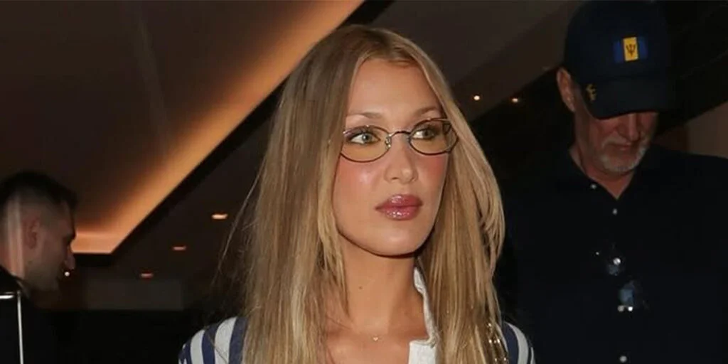 بلا حدید با تیپ کریسمسی وینتیج، جذابیتش را دوچندان کرد!