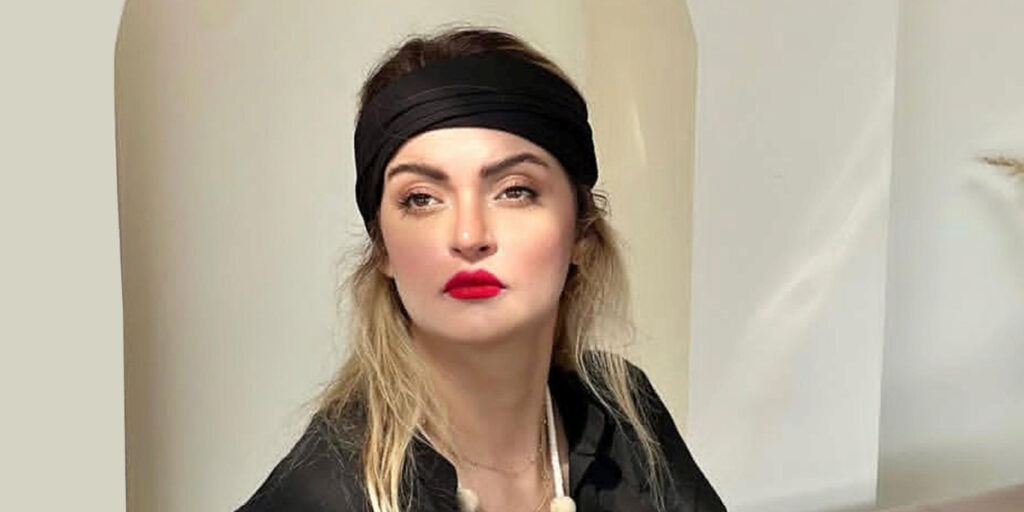 نیلوفر پارسا با استایل تمام مشکی در «آوای باران» همه را شوکه کرد!