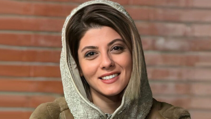 استایل تک‌رنگ پاییزی با آیتم‌های ساده و شیک؛ از تیپ جدید مهسا طهماسبی ایده بگیرید