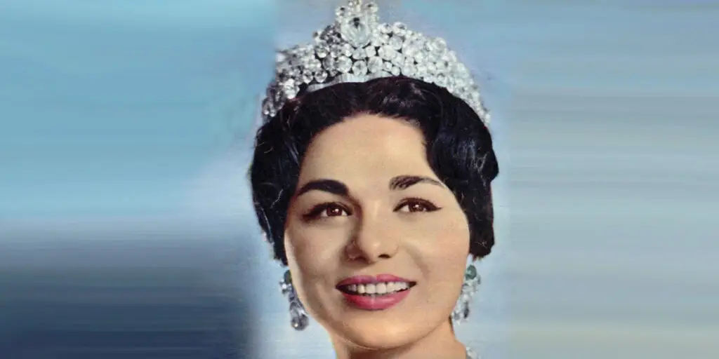 جواهرات افسانه‌ای فرح دیبا در روز عروسی‌اش؛ وقتی شکوه و تاریخ به هم گره خوردند!