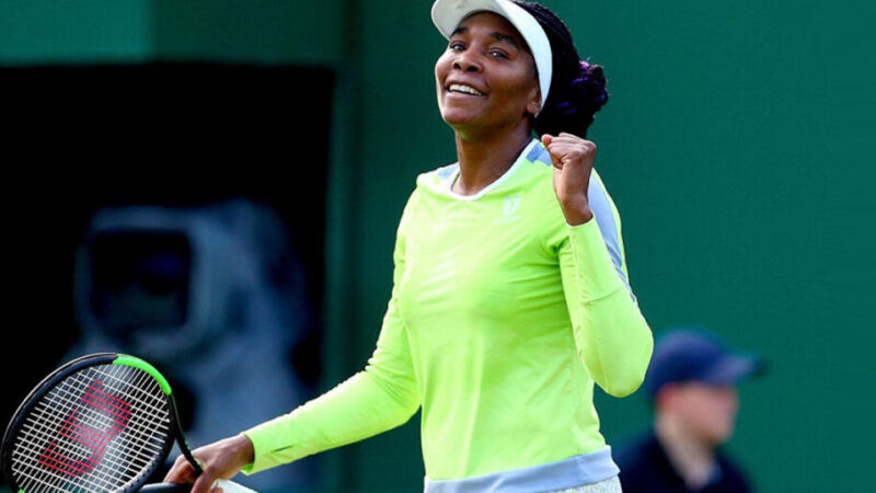 ونوس ویلیامز و آندره‌آ پرِتی؛ عاشقانه‌ترین ازدواج سال با ۸ لباس عروس متفاوت