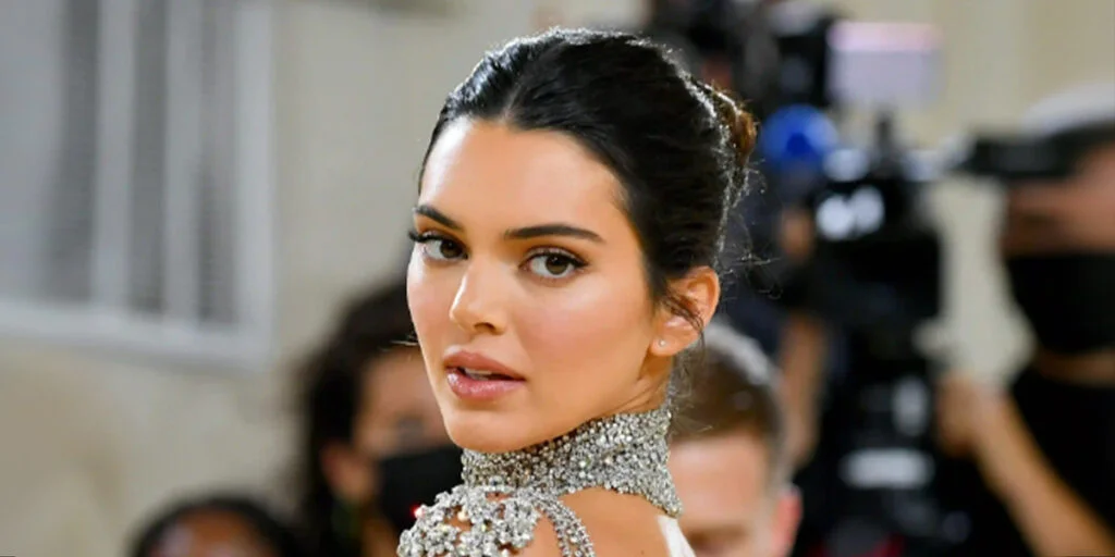 نگاهی به لوکس‌ترین کیف‌های کندال جنر؛ فشن آیکون خوش‌سلیقه‌ چه کیفی انتخاب می‌کند؟