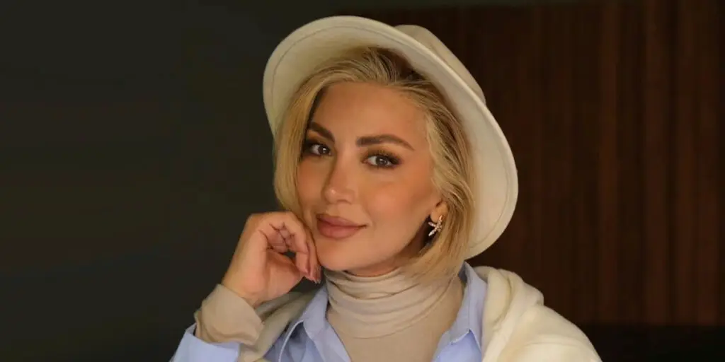 همسر بهرام رادان با استایل ترندی باز هم در رستوران تازه‌تاسیس خود دیده شد!