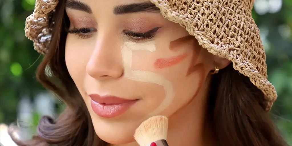 کانتورینگ صورت با عدد جادویی ۵۳؛ راز آرایش آسان و حرفه‌ای که همه باید بدانند!