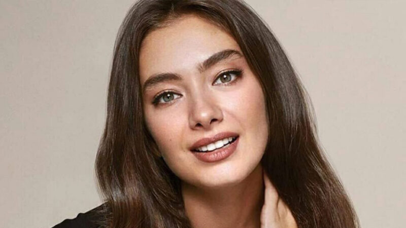 نسلیهان آتاگول به دنیای سرگرمی برگشت! عکس او روی جلد مجله معروف خبرساز شد