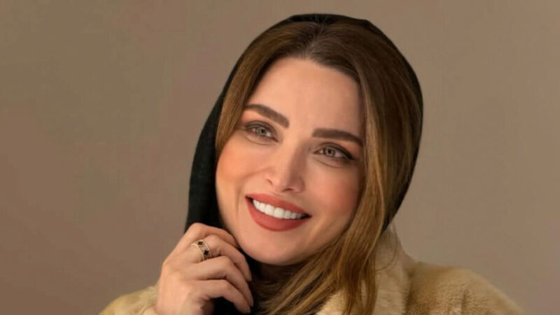 بهنوش طباطبایی با پیراهن درخشان و شلوغ جشن حافظ را بهت‌زده کرد!