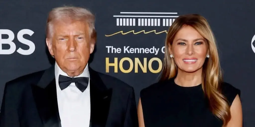 رازهای استایل بی‌نظیر ملانیا ترامپ در ۲۰۲۵ که سیاست را متحول کرد!