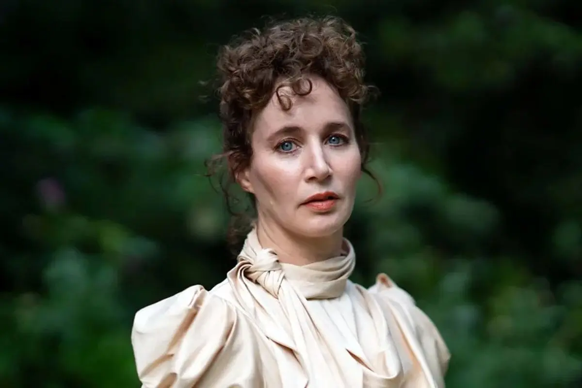 راز جنجالی‌ترین رمان اروتیک؛ شیطنت زنان میانسال چگونه داستان را به اوج رساند؟