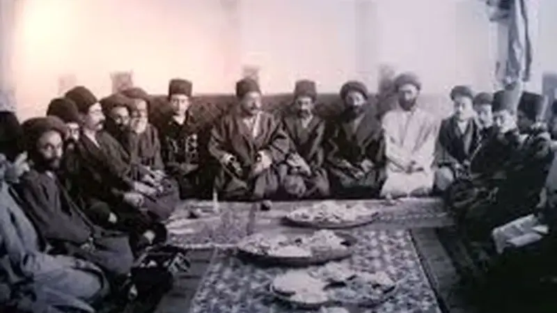 آداب عجیب و دقیق خواستگاری در دوران قاجار که همه را شگفت‌زده می‌کند!
